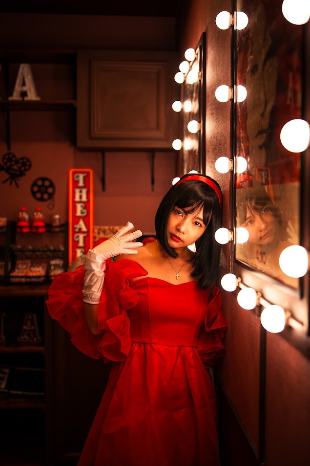 女性7
