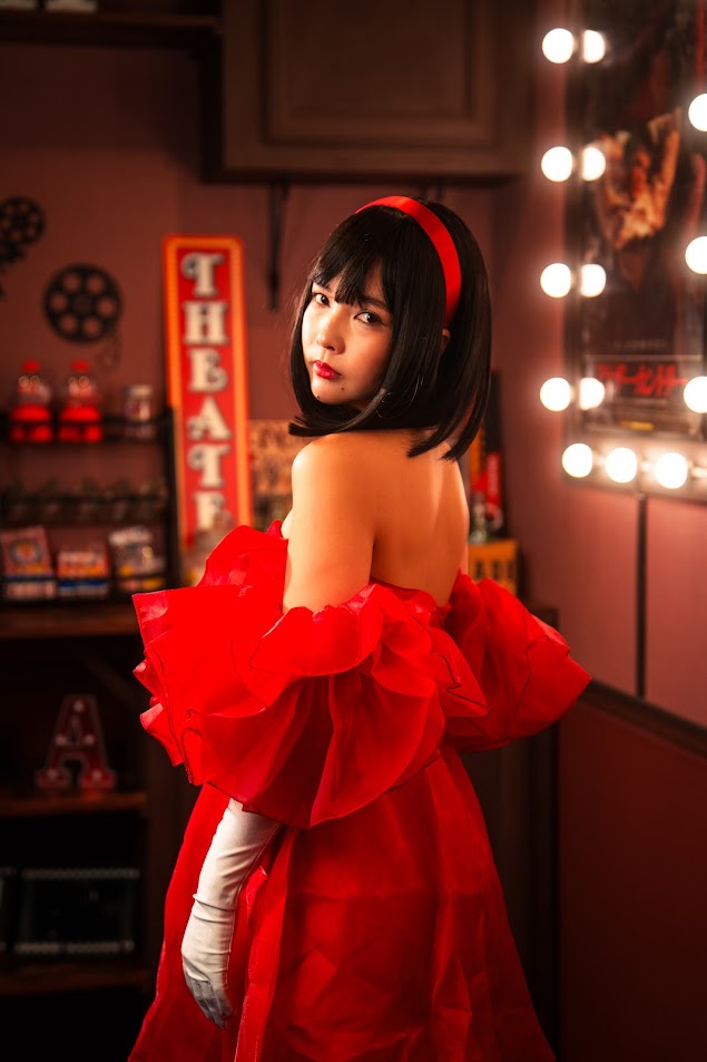 女性9